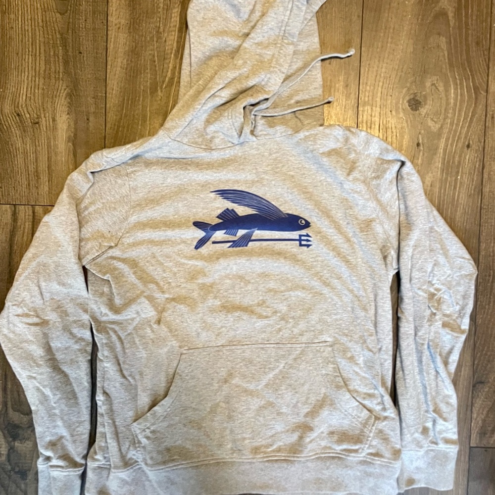 Patagonia hoodie. Light weight. Relaxed and comfy fit.